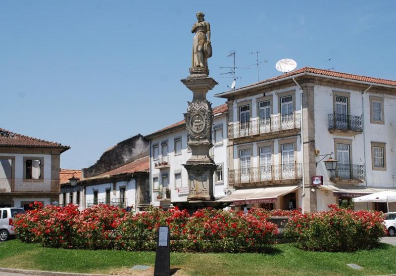 Casinhas Da Vila Moncao Exterior photo